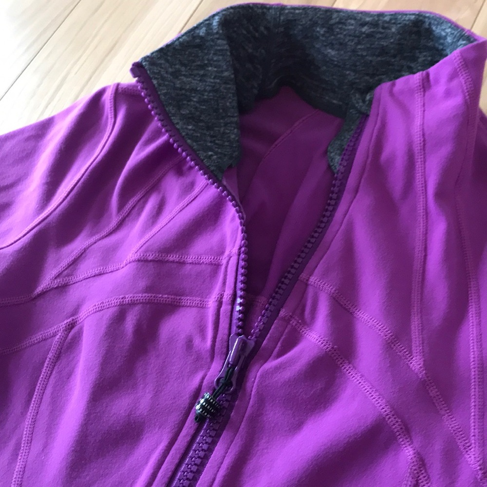 Lululemon Athletica zip-up jacket / size S